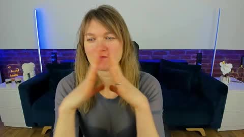 Annabel online show from February 2026 06:36:02 PM