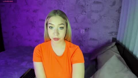 Annabelle online show from January 2025 12:39:02 AM