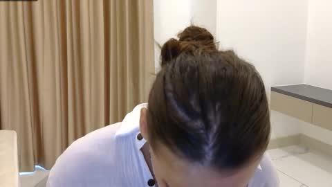 annabishop online show from October 2025 12:30:02 AM