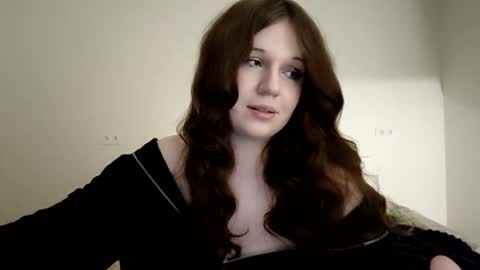 Snapshot of annagoldy chatting on February 2025 01:02:02 AM Anna online show from February 2025 01:02:02 AM