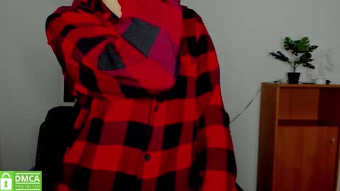 Snapshot of annakillian_kiss chatting on October 2025 06:26:02 AM Anna online show from October 2025 06:26:02 AM