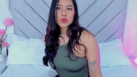 Anna online show from February 2025 04:14:02 PM