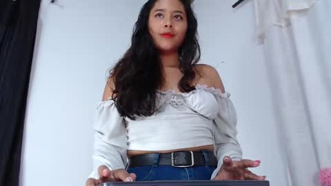 Anna online show from March 2025 08:42:02 PM