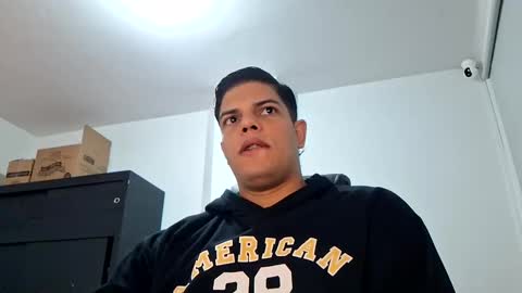 Snapshot of anndyhardy11 chatting on December 2024 12:08:02 PM Anndy Hardy online show from December 2024 12:08:02 PM