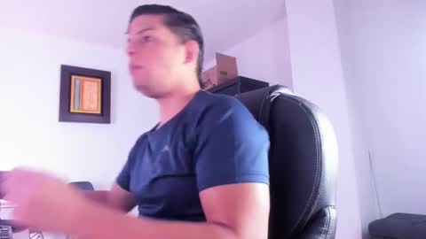 Snapshot of anndyhardy11 chatting on December 2024 12:27:02 PM Anndy Hardy online show from December 2024 12:27:02 PM