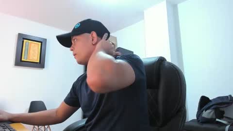 Snapshot of anndyhardy11 chatting on January 2025 06:01:02 PM Anndy Hardy online show from January 2025 06:01:02 PM