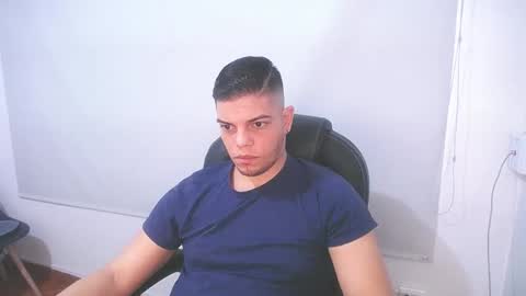 Snapshot of anndyhardy11 chatting on February 2025 03:14:02 PM Anndy Hardy online show from February 2025 03:14:02 PM