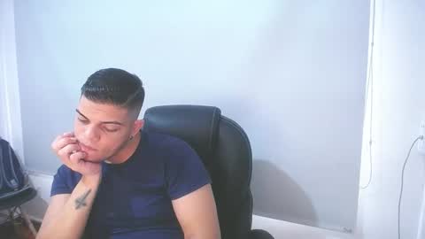 Snapshot of anndyhardy11 chatting on February 2025 06:19:01 PM Anndy Hardy online show from February 2025 06:19:01 PM