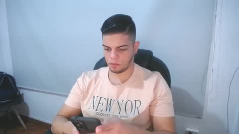 Snapshot of anndyhardy11 chatting on February 2025 12:13:01 PM Anndy Hardy online show from February 2025 12:13:01 PM