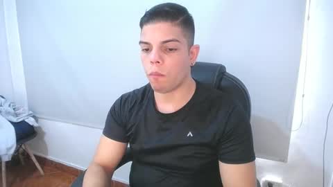 Snapshot of anndyhardy11 chatting on March 2025 03:20:01 PM Anndy Hardy online show from March 2025 03:20:01 PM