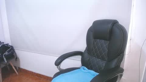 Snapshot of anndyhardy11 chatting on March 2025 03:18:02 PM Anndy Hardy online show from March 2025 03:18:02 PM