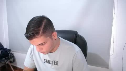 Snapshot of anndyhardy11 chatting on March 2025 06:33:01 PM Anndy Hardy online show from March 2025 06:33:01 PM