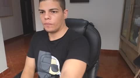 Snapshot of anndyhardy11 chatting on September 2025 09:19:02 PM Anndy Hardy online show from September 2025 09:19:02 PM