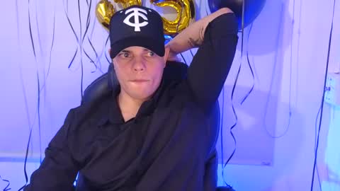 Snapshot of anndyhardy11 chatting on October 2025 09:57:01 PM Anndy Hardy online show from October 2025 09:57:01 PM