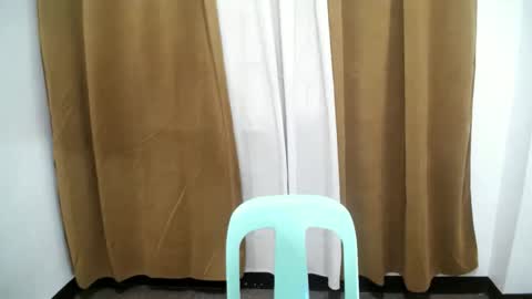 anne_chanelx online show from November 2025 04:47:01 AM