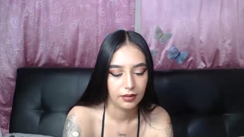 Snapshot of anne_jm chatting on December 2024 01:41:02 AM Anne online show from December 2024 01:41:02 AM
