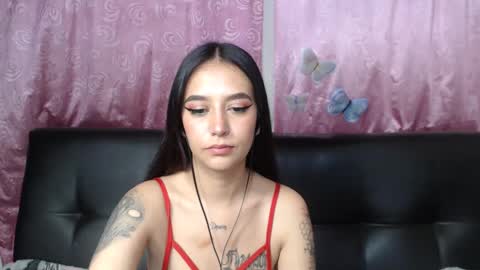 Snapshot of anne_jm chatting on December 2024 02:31:02 AM Anne online show from December 2024 02:31:02 AM