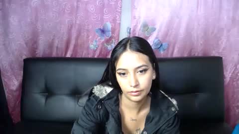 Snapshot of anne_jm chatting on January 2025 04:43:01 AM Anne online show from January 2025 04:43:01 AM