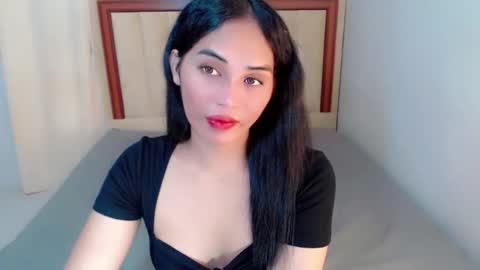 Snapshot of anne_levine chatting on October 2025 09:09:02 AM SWEET ANNE online show from October 2025 09:09:02 AM