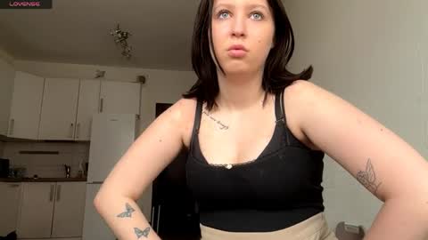 kira online show from April 2026 07:15:02 AM