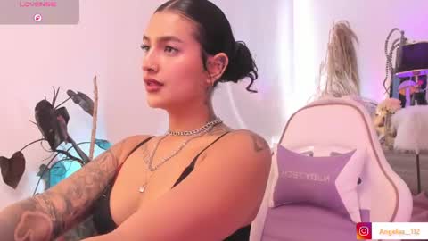 Snapshot of anngel_1 chatting on June 2026 04:00:01 PM Angel online show from June 2026 04:00:01 PM