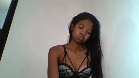 annica86 online show from May 2026 05:49:01 AM