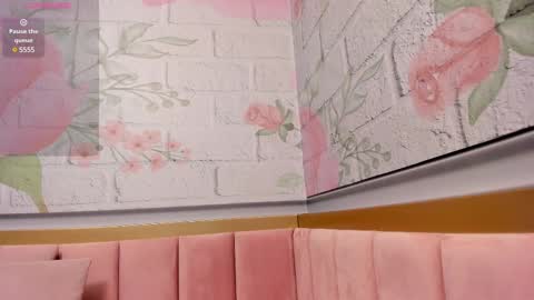 Snapshot of annie_cute18 chatting on February 2025 03:45:02 AM annie_cute18 online show from February 2025 03:45:02 AM