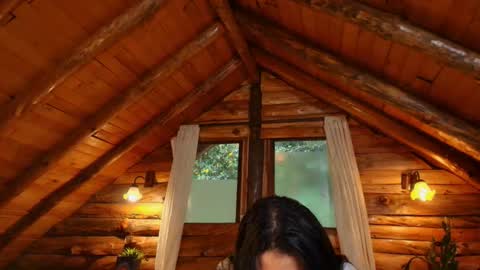 Annie online show from February 2026 09:48:02 PM