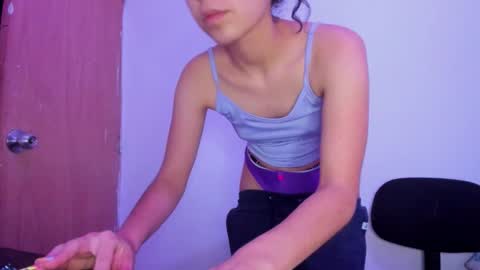 Snapshot of annie_rosse1017 chatting on February 2026 05:19:02 AM annie_rosse1017 online show from February 2026 05:19:02 AM