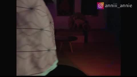 JEANNE no olvides seguirme dont forget follow me  uu online show from November 2025 05:07:01 AM