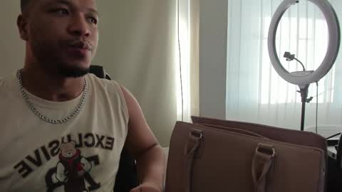 Annie and Stefan online show from January 2026 12:33:02 PM