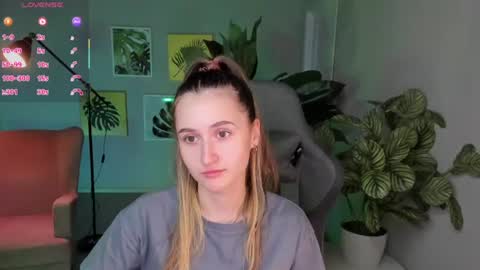 annieee_smith online show from June 2026 05:13:02 AM