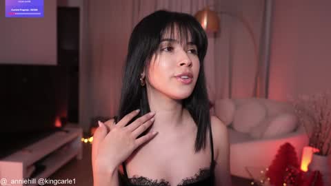 Snapshot of anniehillofficial_ chatting on December 2024 08:14:02 PM anniehillofficial_ online show from December 2024 08:14:02 PM