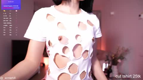 Snapshot of anniehillofficial_ chatting on January 2025 01:20:02 AM anniehillofficial_ online show from January 2025 01:20:02 AM