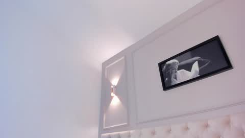 Annie online show from January 2025 06:02:01 PM