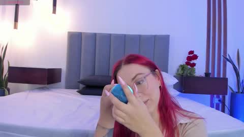 Annie online show from November 2025 11:55:02 AM