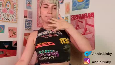 annietinky online show from April 2026 03:01:04 AM