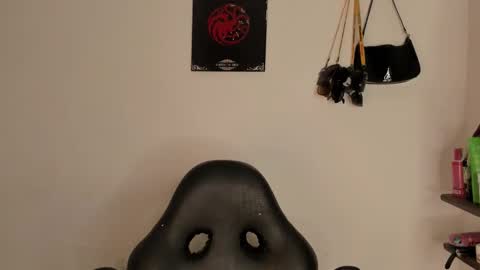 Snapshot of annikamerliahh_ chatting on February 2026 01:43:01 PM Annika online show from February 2026 01:43:01 PM