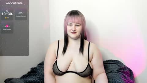 Snapshot of annnott chatting on November 2025 07:51:02 AM Ann online show from November 2025 07:51:02 AM