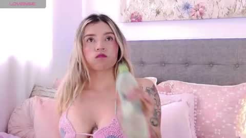 Antonella Lee online show from July 2026 06:43:02 PM