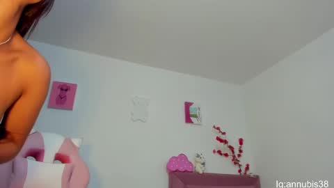 SOFIA INDEPENDENT MODEL online show from January 2025 06:05:01 AM