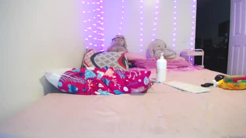  INDEPENDENT MODEL next srteam 240624 online show from March 2025 12:50:02 AM