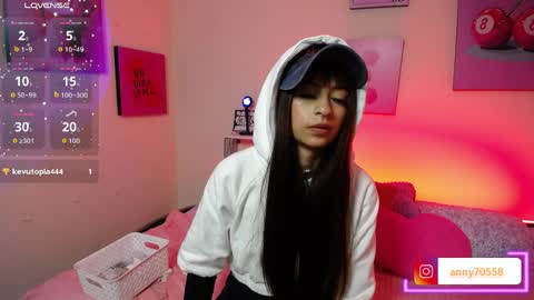 Anny cotton  online show from May 2026 08:27:01 PM