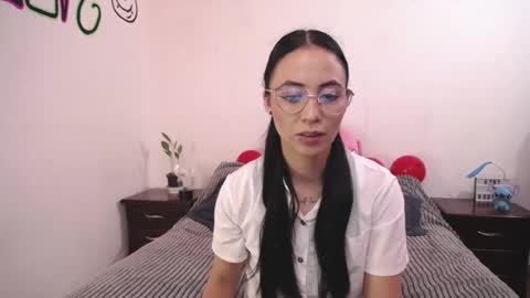 Anny online show from February 2025 10:43:01 PM