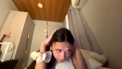 anok_yaii online show from April 2026 08:57:01 PM