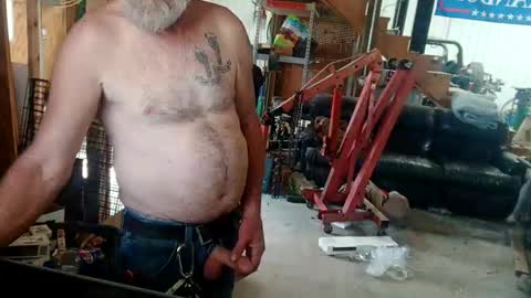 Snapshot of anotherbaldy chatting on September 2025 06:57:01 PM anotherbaldy online show from September 2025 06:57:01 PM