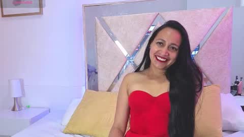 Antonella online show from November 2025 08:32:01 PM