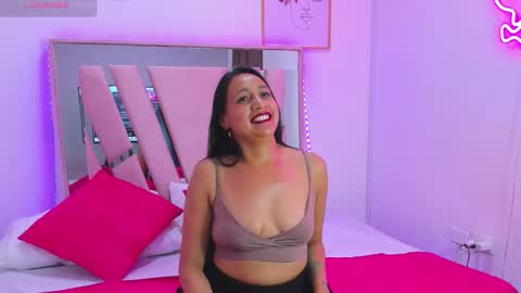 Antonella online show from December 2025 10:04:02 PM