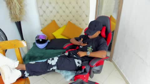       online show from April 2026 01:06:02 AM