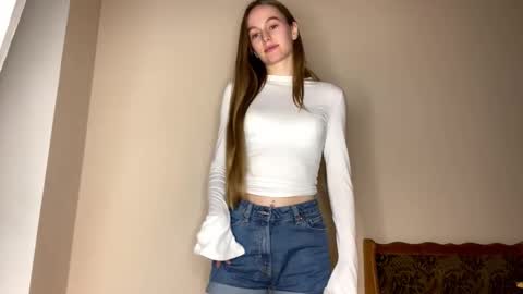 Viktoria online show from February 2026 03:28:02 PM